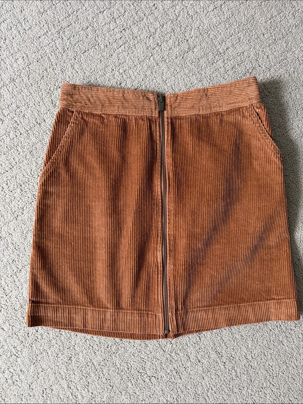 GAP Corduroy Zip-Front Mini Skirt